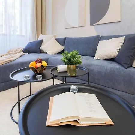 Lovely Historical By The Castle - N1 Appartement Praag
