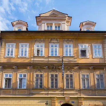 Lovely Historical In Mala Strana - N1st Prague