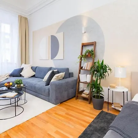 Lovely Historical In Mala Strana - N1st