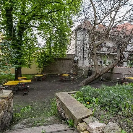 Lovely Historical By The Castle - N1 Apartman Prága