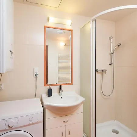 Lovely Historical In Mala Strana - N1st *